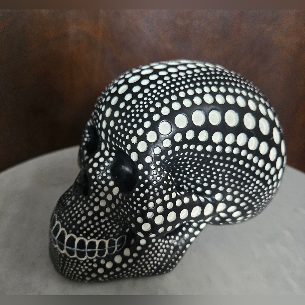 Skull Decor - Picture 3 of 4